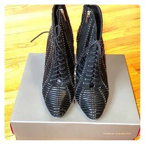 Vince Camuto Megara Booties size 10